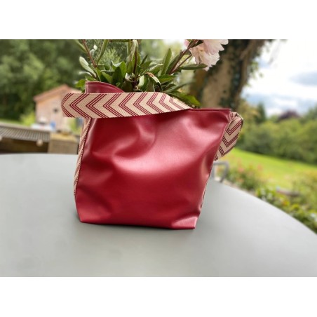 Cuir végétal bordeaux